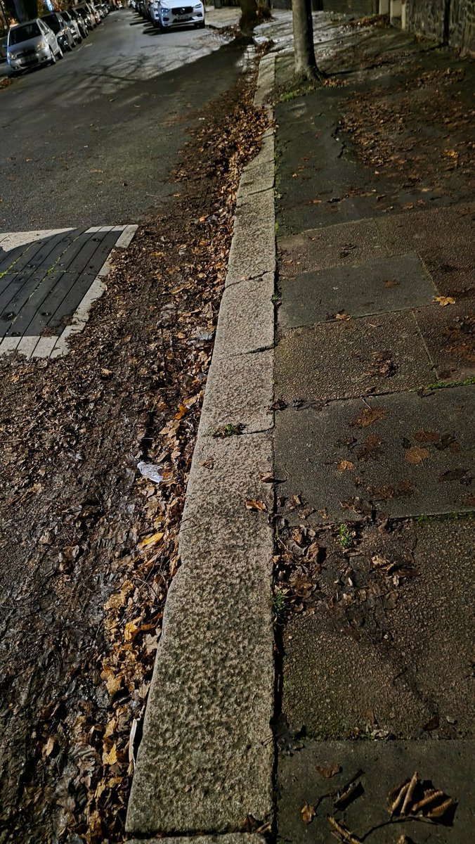 CyclingMassive's tweet photo. @EnfieldCouncil No change to street cleaning then https://t.co/5eefHstByl