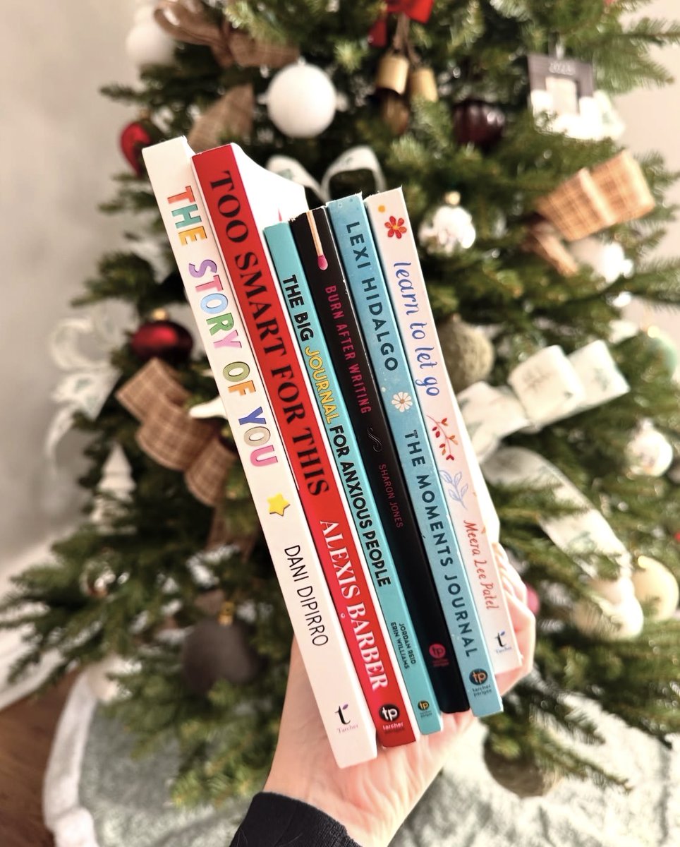 During these quiet days, a journal is the perfect way to wind down and self-reflect ❤