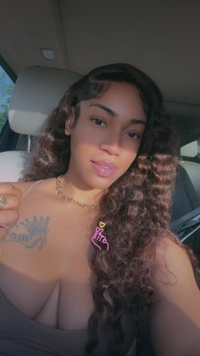 Neenz_6's tweet photo. 32 and finer than ever wow ✨ https://t.co/HB6DHByCvg