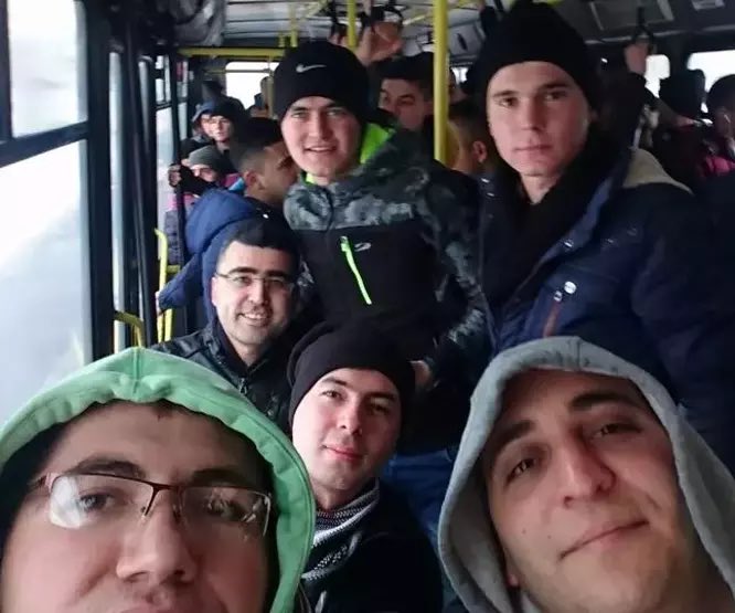 “Çarşı iznine çıkan vatan evlatlarını cennete uğurladık.”

Kim yüzünden? 

Orospu Çocuğu apo ve itleri yüzünden. 

Genceciktiler!