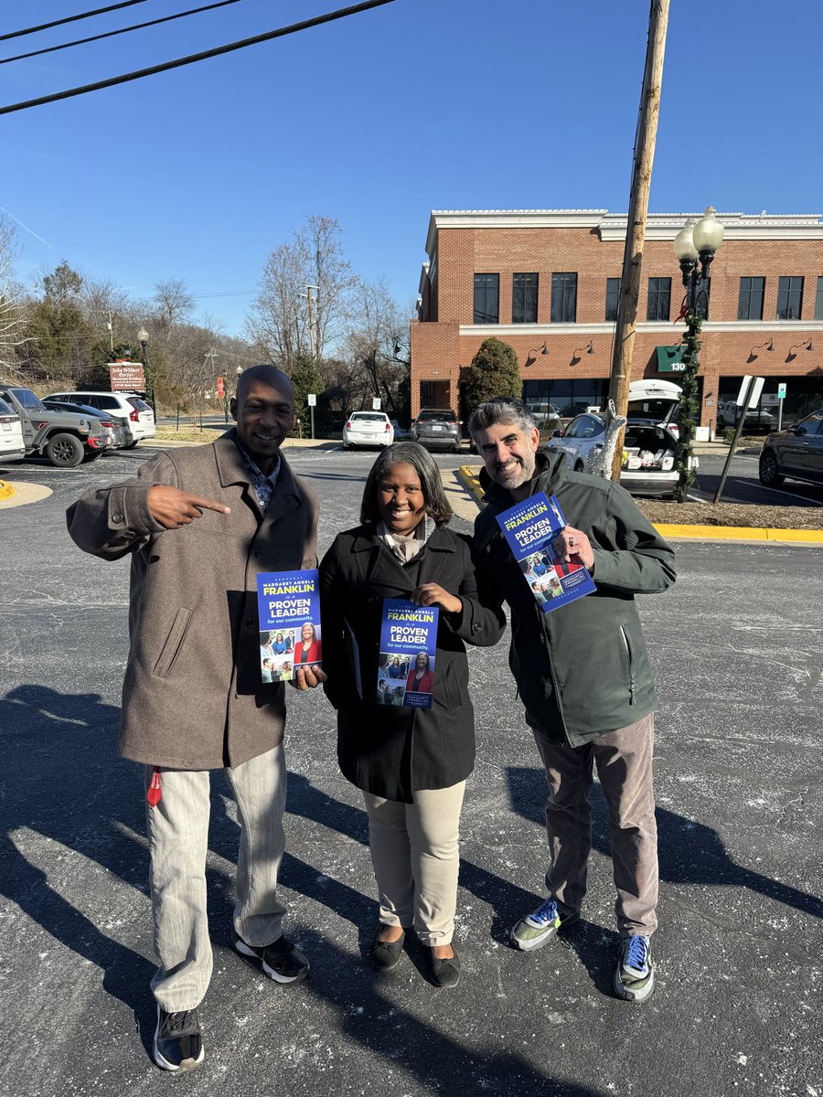 MargaretforVA's tweet image. It’s been a great day speaking with voters at the polls so far! We are entering the final stretch, polls close at 7 PM. Hope to see you there!