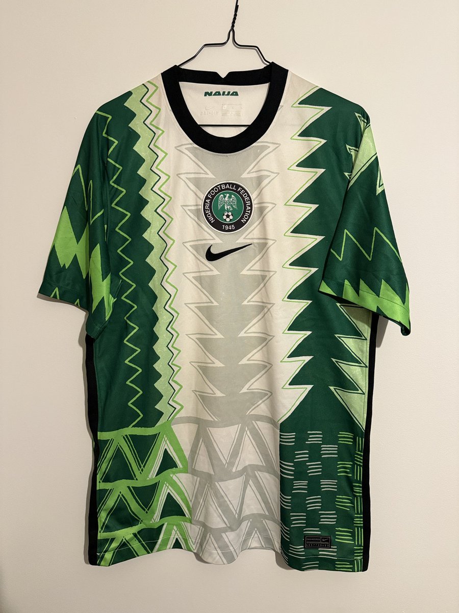 Simon’s Spurs Shirt Search 🔍🐓👀 tweet media