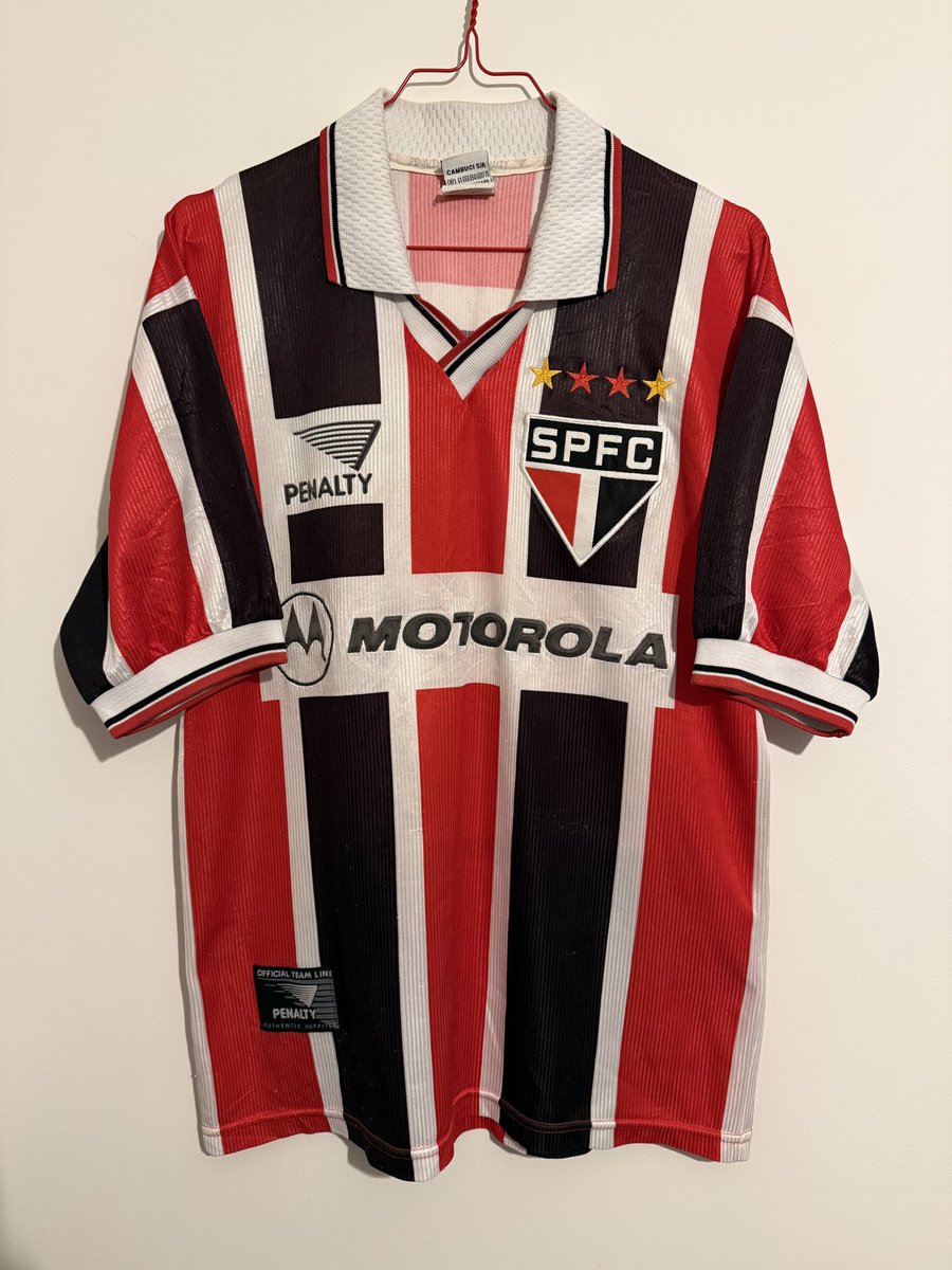 Simon’s Spurs Shirt Search 🔍🐓👀 tweet media