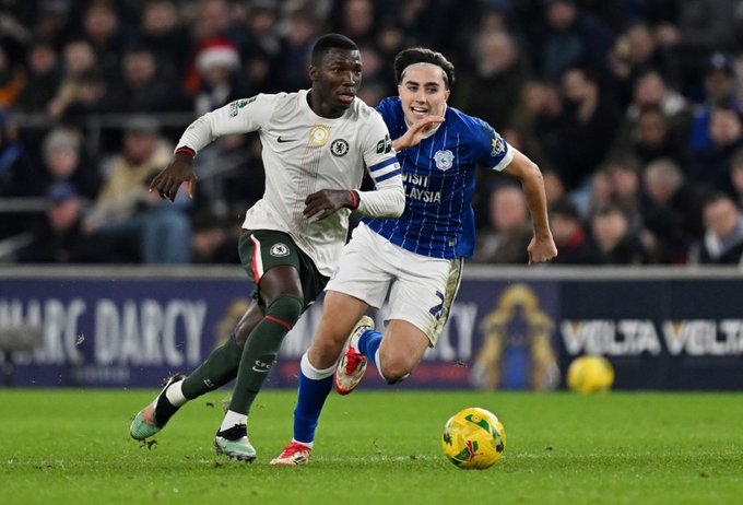 نهاية الشوط الأول: كارديف سيتي 0 0 تشيلسي 