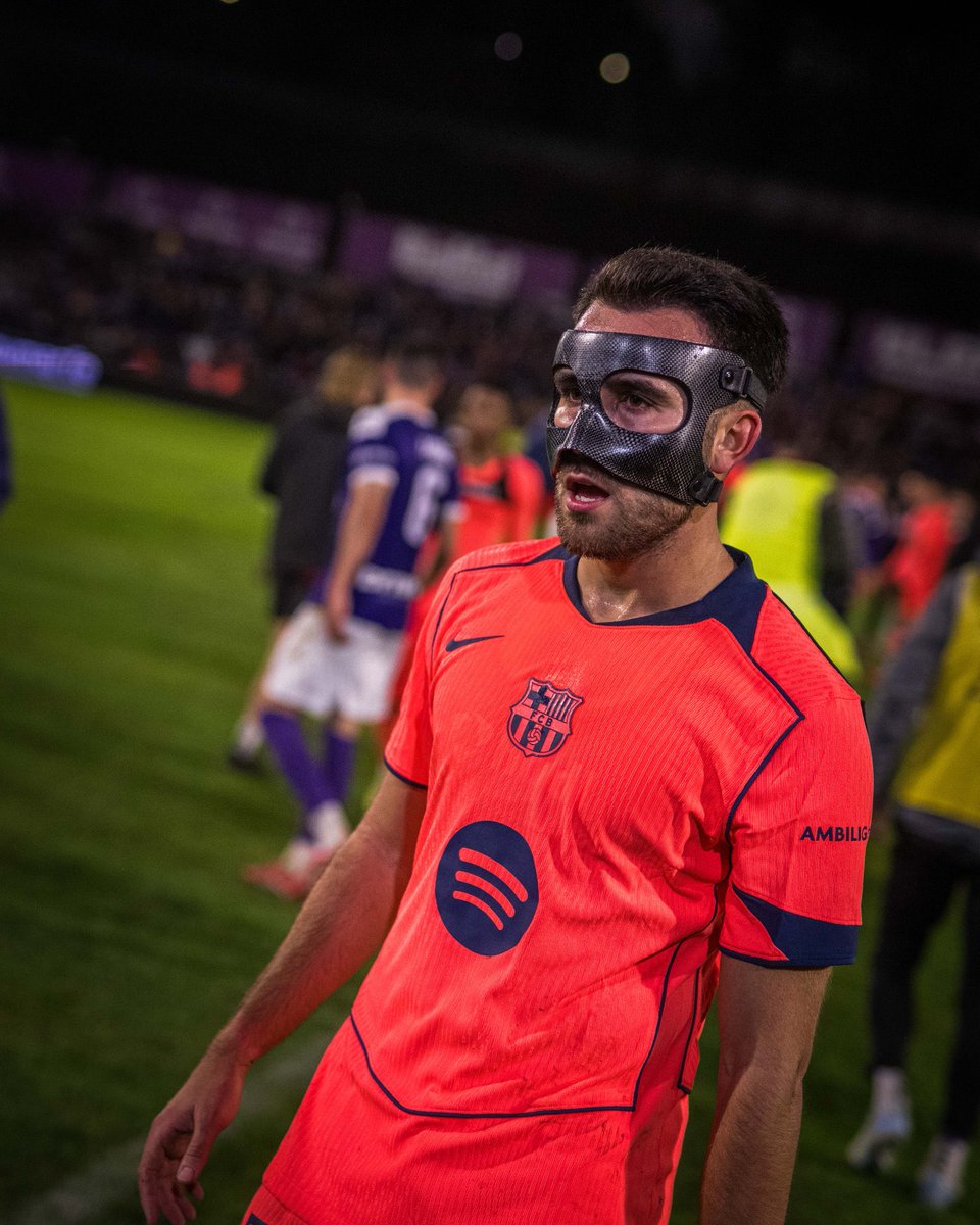 EricBarcaW's tweet image. Started as a CB
Moved to the RB position 
Ended the game as a DM

We are coming for it All!