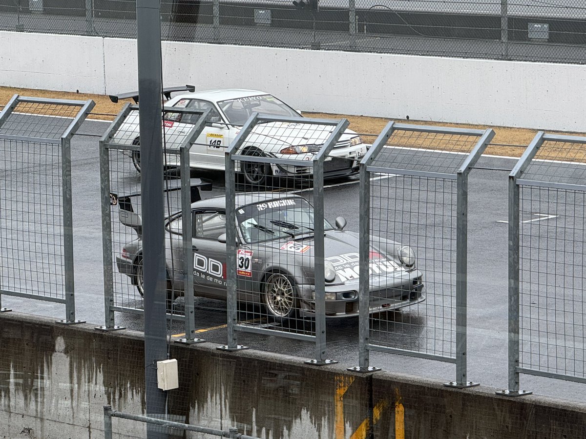 R9 RACING tweet media