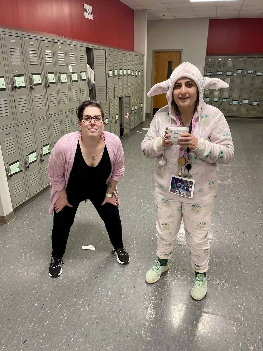 Mrs. Deviney tweet media