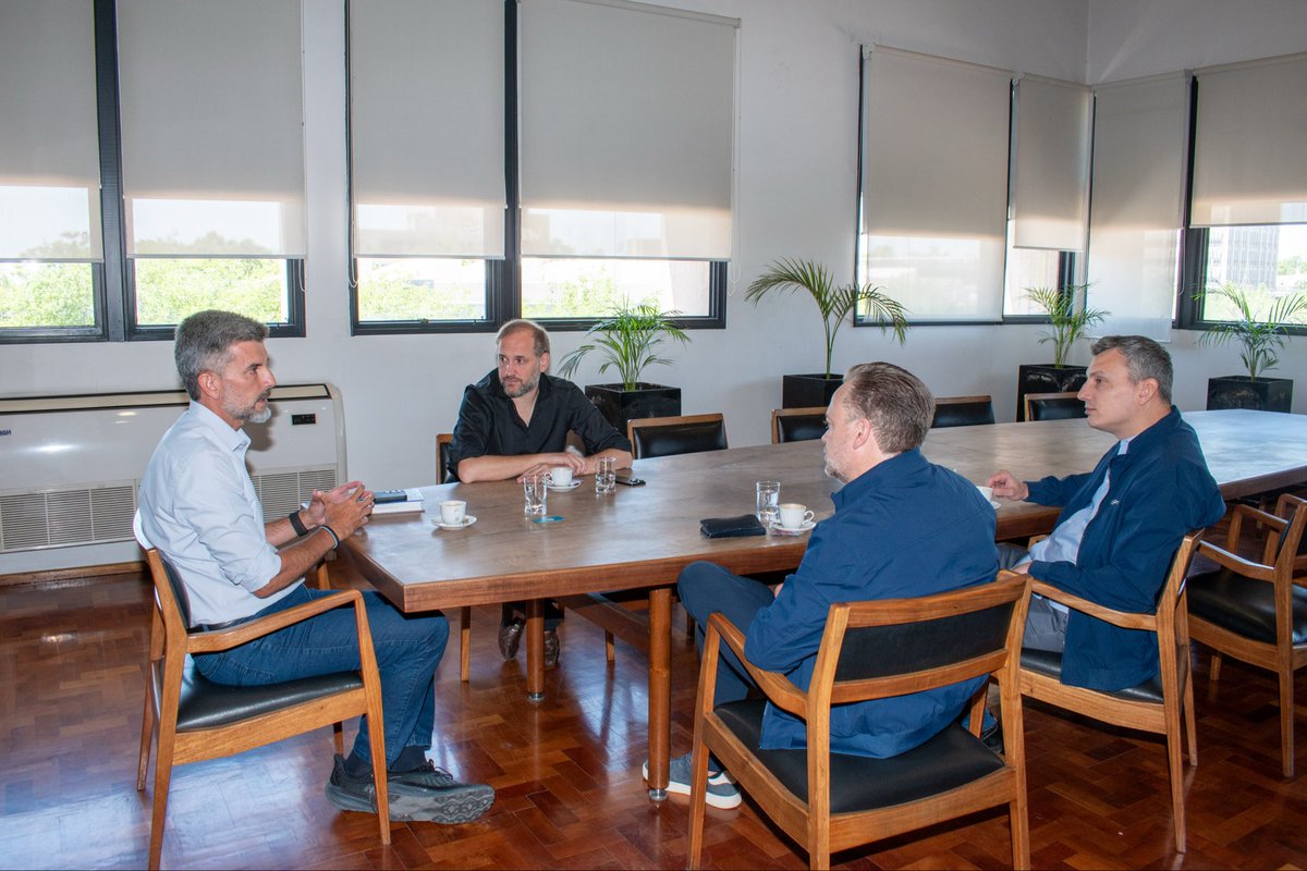 🤝Fue un placer recibir a las autoridades de la histórica empresa mendocina IMPSA Jorge Salcedo , <a href="/PMMagistocchi/">Pablo Magistocchi</a> y Juan Manuel Dominguez , y hablar sobre el trabajo realizado por la empresa durante el 2025- que fue un año de transición- y sus proyecciones hacia el 2026.