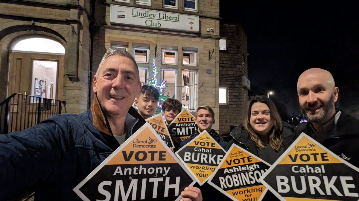 boden248's tweet image. Positive Meeting with the 3 Lib Dem Lindley Ward Councillors…. which discussed a number of important topics, specifically how we can make sure our community is a #Cleaner #Greener #Safer area for all our residents. 🔶🔶🔶