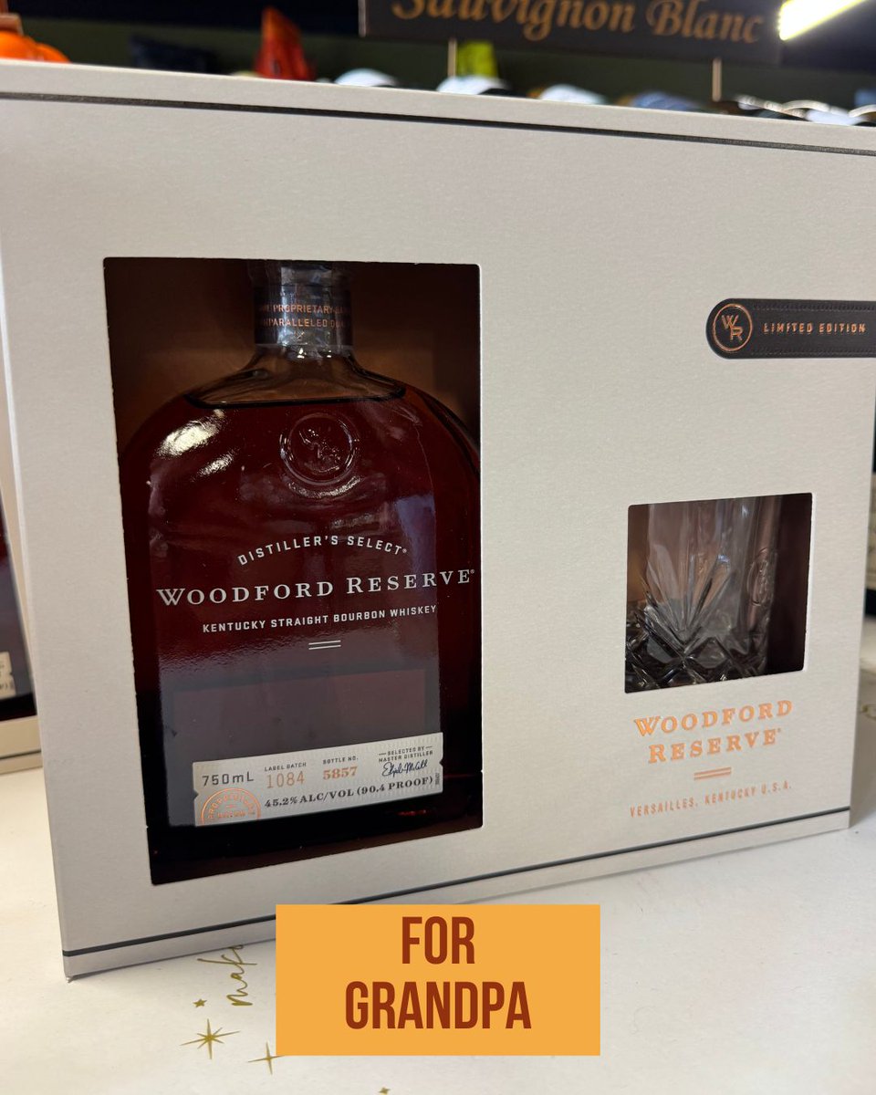 MWandS72's tweet photo. Holiday gifting made easy! Moon Wine &amp; Spirits is your one-stop shop for everything! From festive spirits, to gift sets, and more! There's something perfect for everyone on your list here! Who are you shopping for this year?

 #HolidayGifting #OneStopShop #GiftSets #Holiday https://t.co/GGFZ0pK9QM