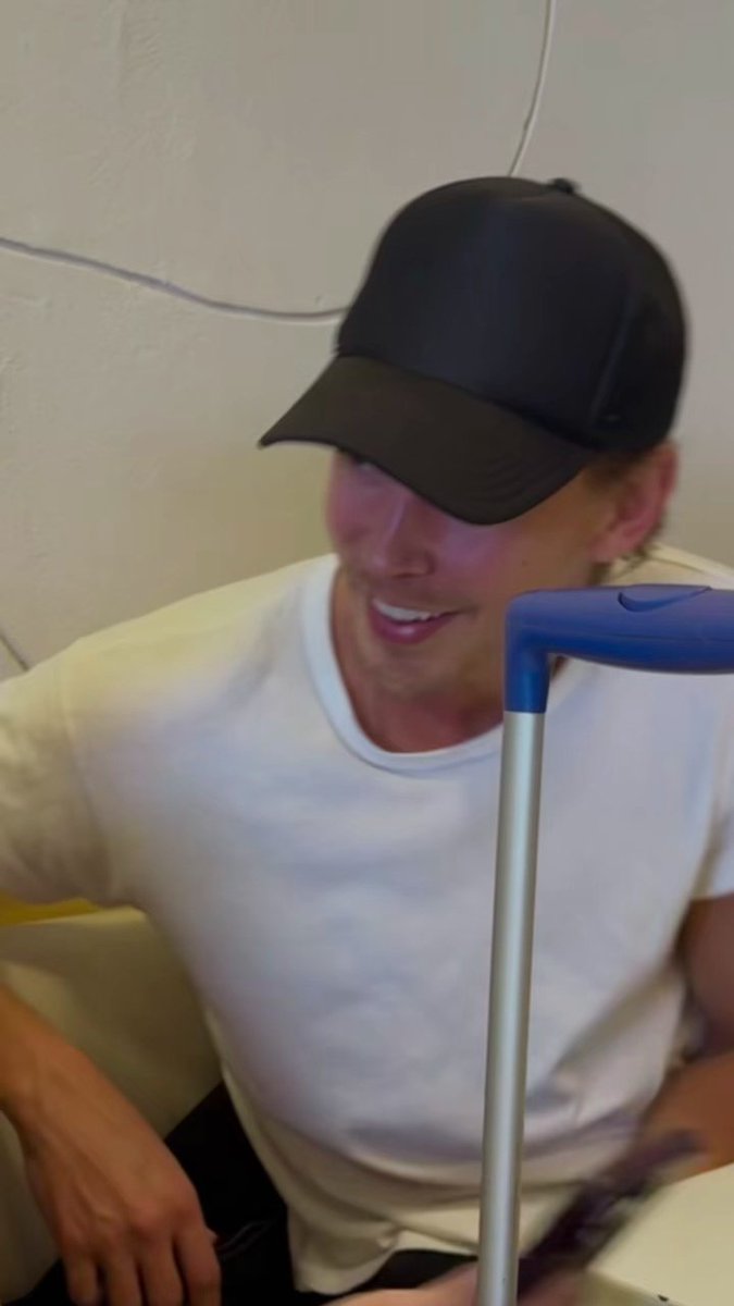 abutlersz's tweet image. need him urgently