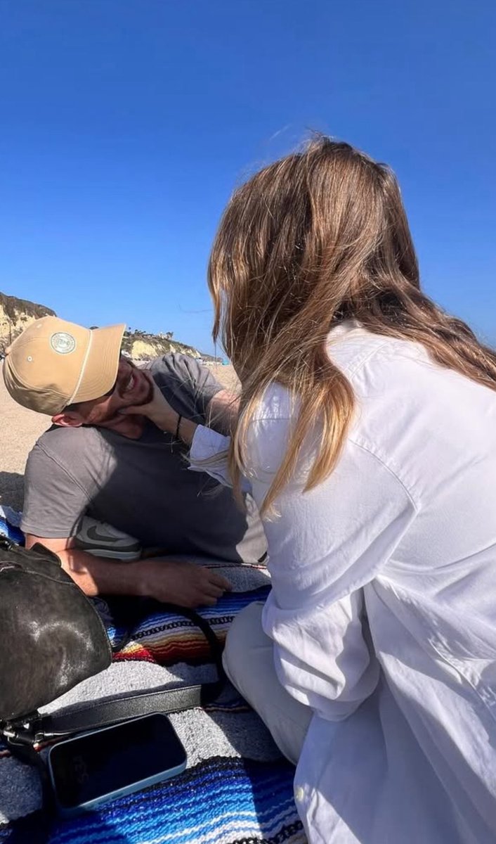 Summerbeforeyou's tweet image. I feel like we could all do with some Jesse and Tracy to brighten our days, so until we have a new post here’s some 2025 beauties ♥️