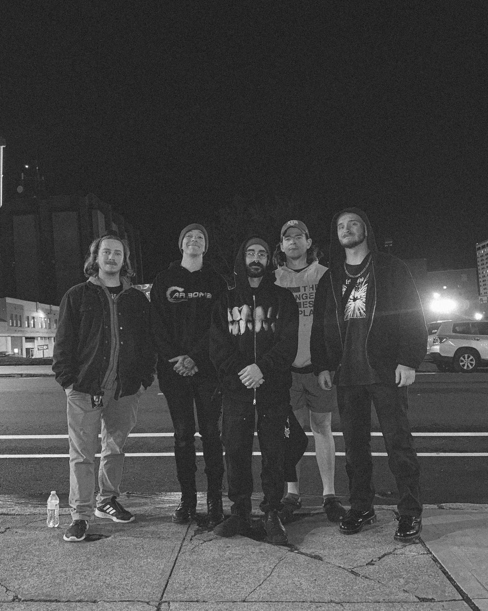 EEarthBand's tweet photo. Spokane, thanks for the incredible end to the Winter of Madness Tour. Big Dipper is always one of our favorite places to play and last night marked 4 sellouts in a row for EE there 🤟🏼🖤

4/6 Sold Out on this lil run with @ideclarewarband. Thank you https://t.co/ddchezuzAP