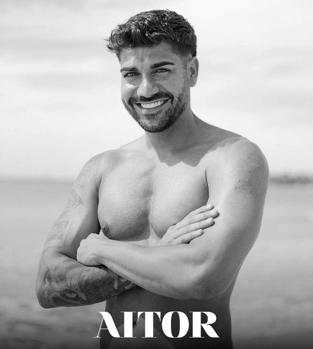 mycameronboy's tweet photo. Un abrazo a este soldado caído 🕊️ 
#LaIslaDeLasTentaciones20 https://t.co/4RkQdeKv57