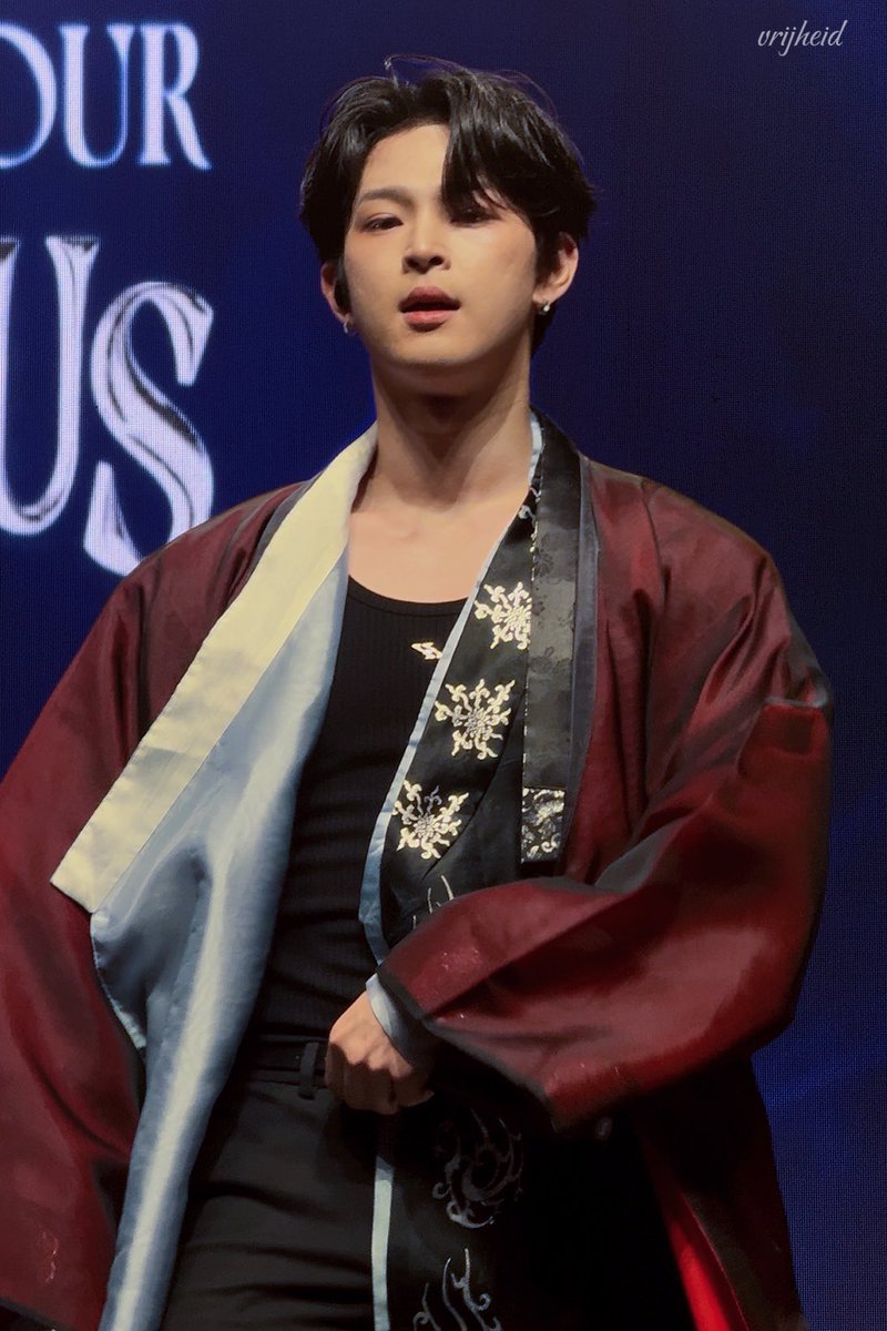 vrijheid0803's tweet photo. 251213

🐥

#ONEUS #LEEDO #ONEUSinLondon #김건학 https://t.co/dw9yvXJXpN