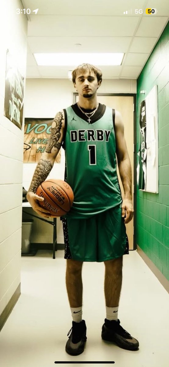 THE NEST BARSTOOL🦅 tweet media