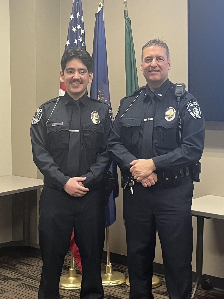 msupolice's tweet image. MSU DPPS celebrated a special swearing-in ceremony today for four officers who recently completed the 116th Mid-Michigan Police Academy.  Please join us in congratulating and welcoming:
 
👮‍♂️Officer Matthew Stachelski
Matt is an MSU graduate with a degree in Criminal Justice.…