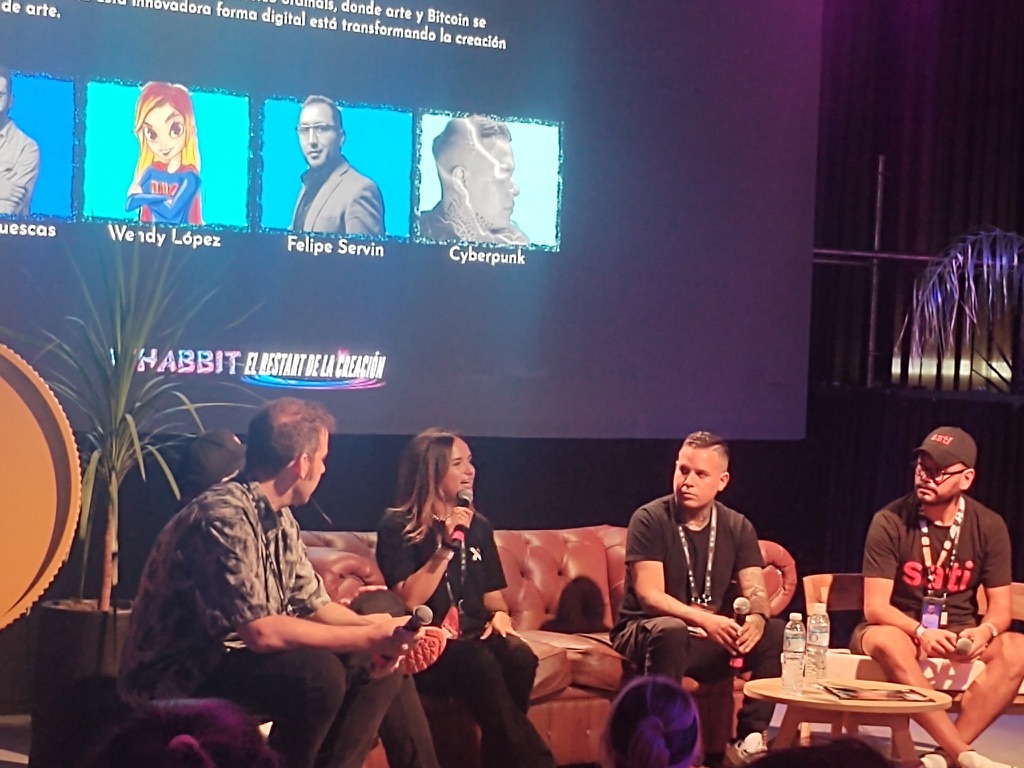 Life update ✨
(Spanish in 🧵)

Last week, my chapter at <a href="/xverse/">Xverse - The Home of BitcoinFi</a> came to a close.

Market shifts impacted the LATAM Growth &amp; Marketing role, but the story doesn’t end there.

Over the past two years, I had the chance to help build growth from the ground up: 

👩‍🏫turning