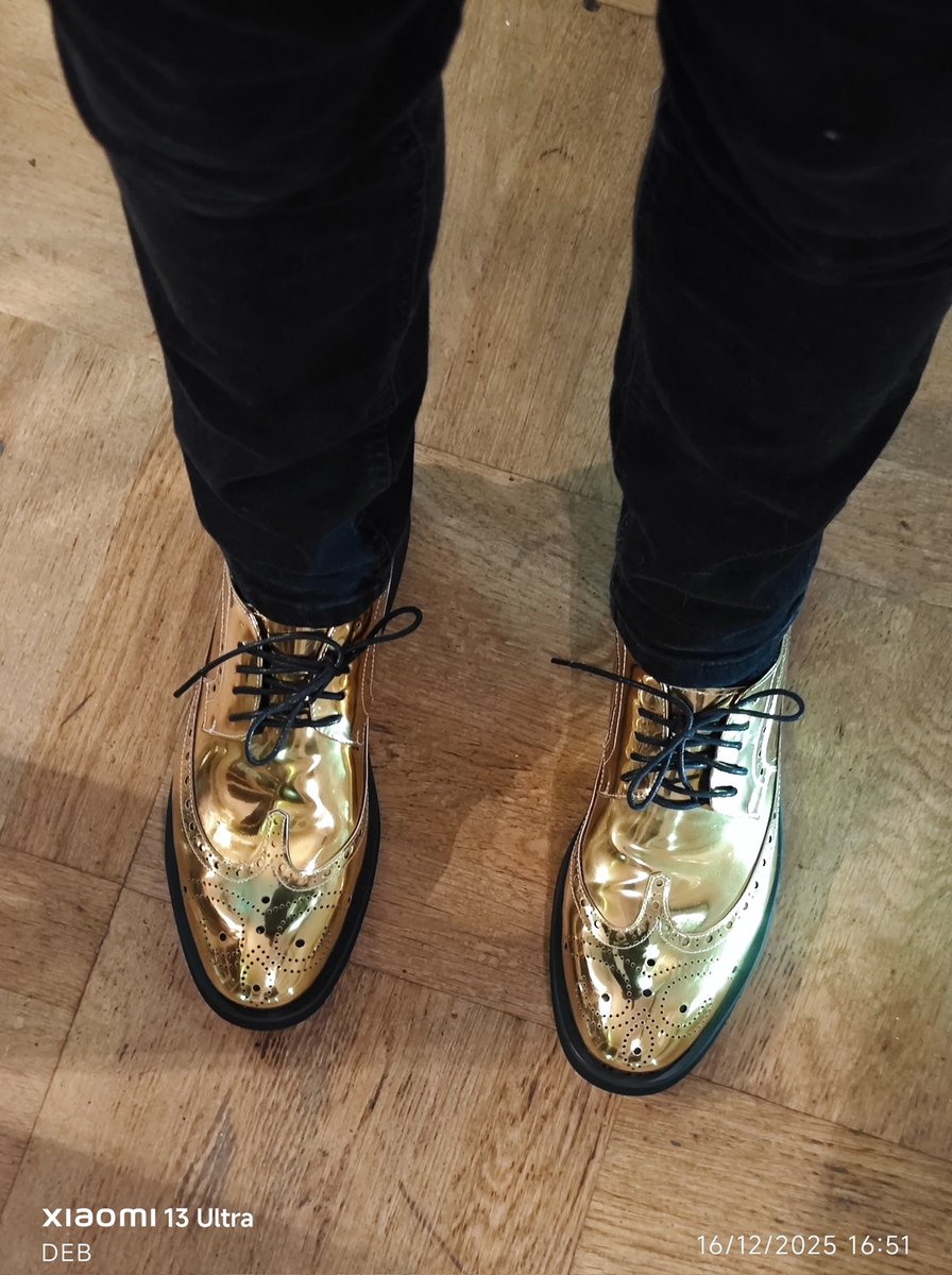 New Christmas shoes is it a Yes or No?