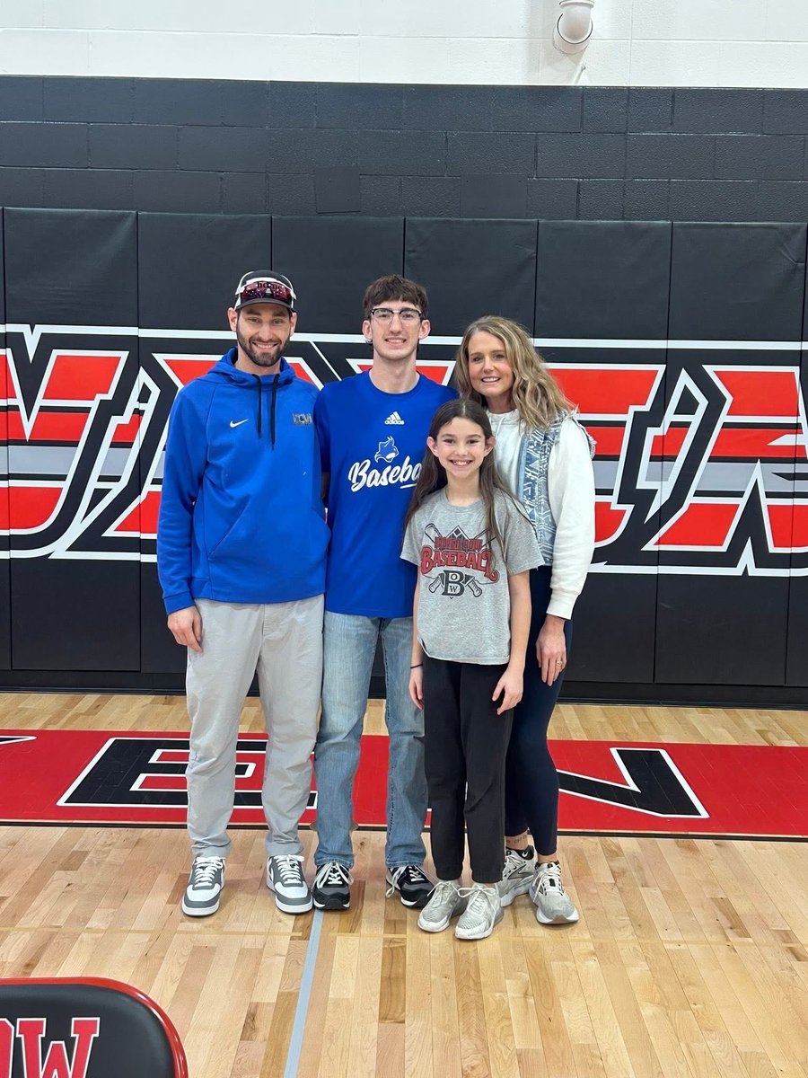 Dominic Nowak tweet media