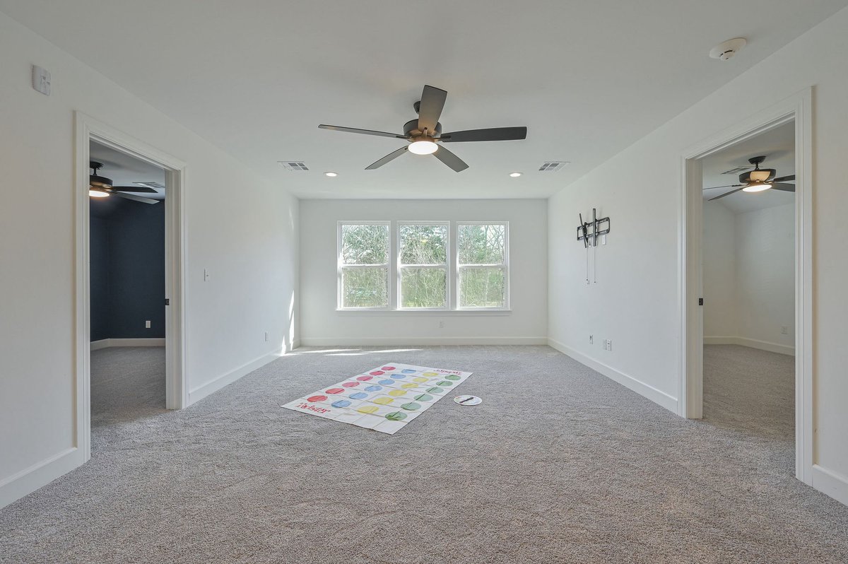 Zillow Gone Wild 🏡 tweet media