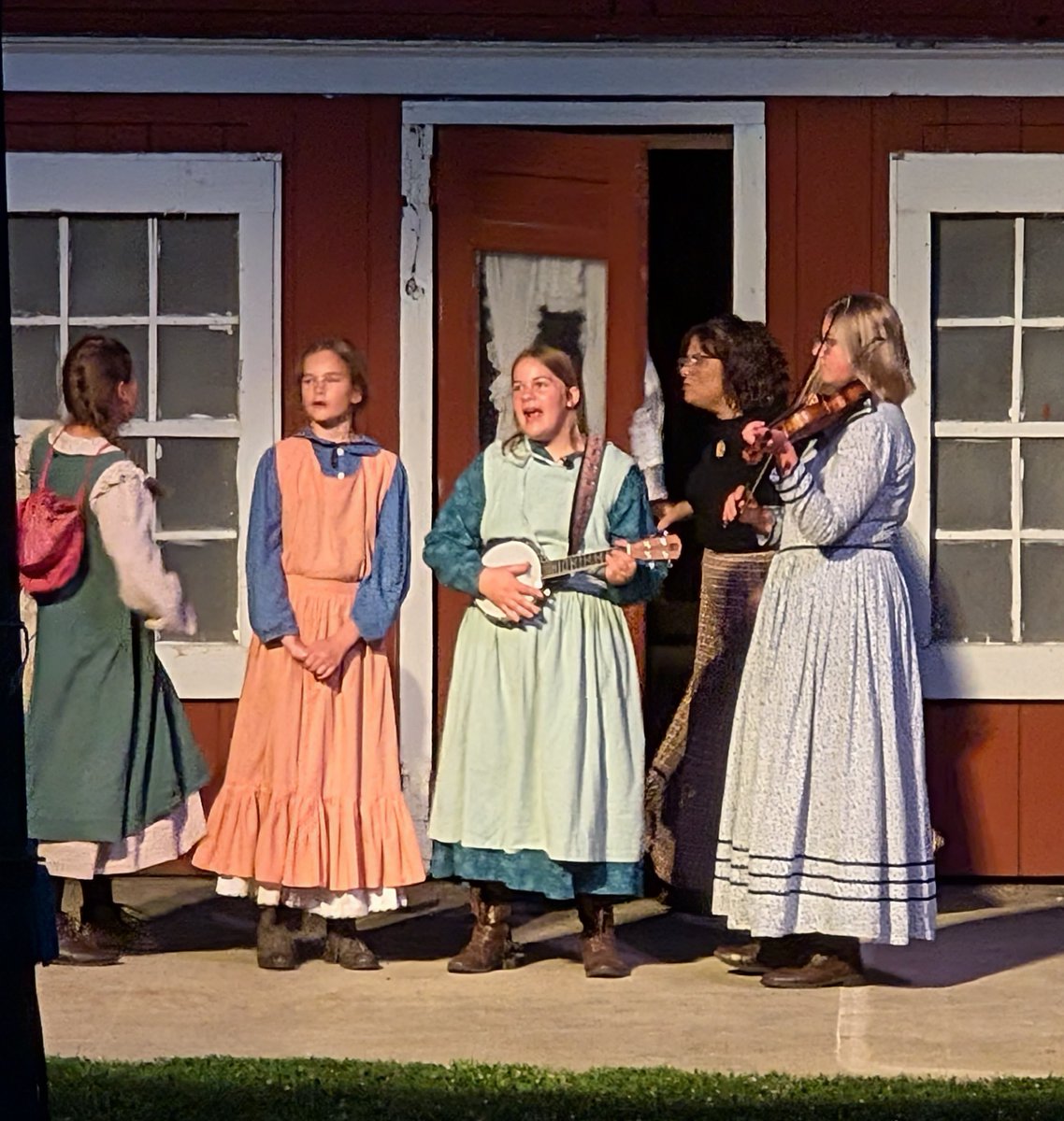 WilderPageant's tweet image. Over the years we have been adding more live music.  Daryl plays the dulcimer, Messina plays a ukulele banjo and Taryn plays a violin while others joined them in song. and the men sing "Buffalo Gals". Our plan is to add more live entertainment between scenes or during scenes.