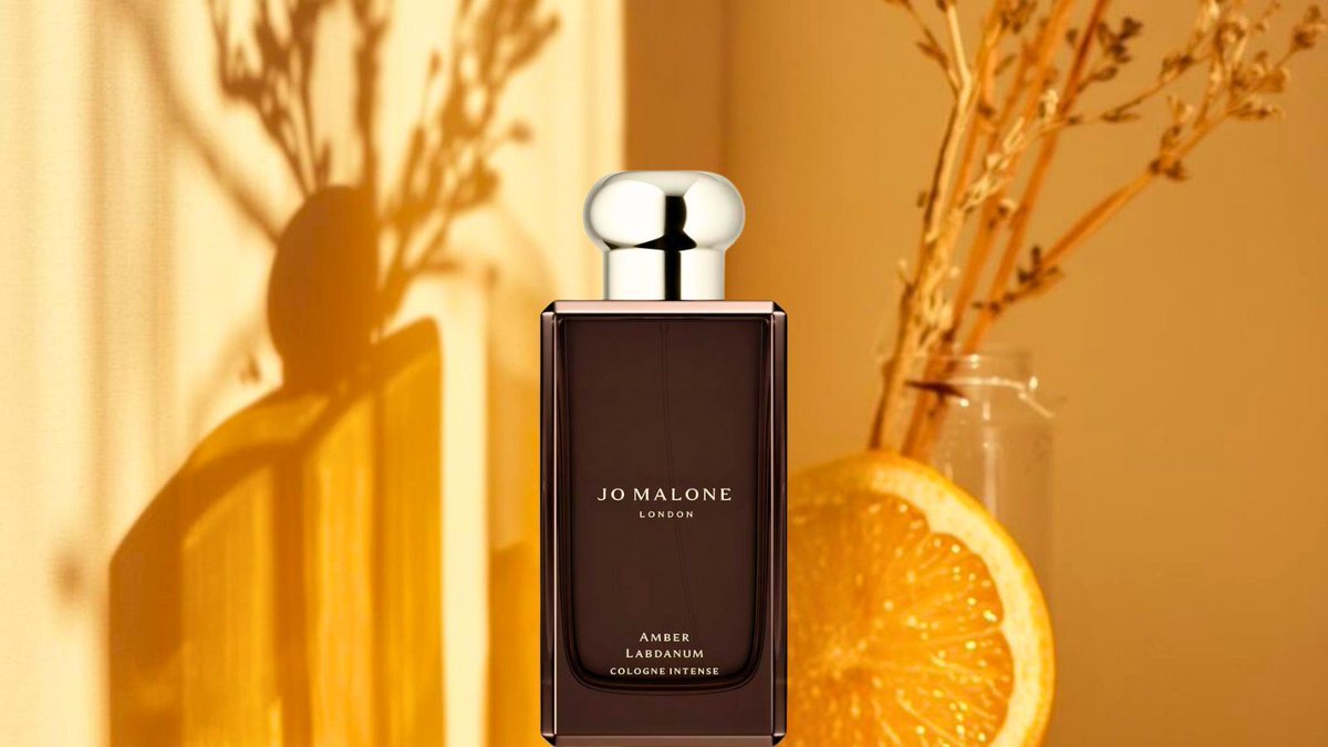 EssenceHydrat's tweet image. 🚨 New Release 2025
Jo Malone London's new Amber Labdanum Cologne Intense   Bitter orange sparks against warm amber labdanum, softened by vanilla and roasted oakwood. #JoMalone #AmberLabdanum #CologneIntense #NewFragrance

Order Now!👇 
🔗 buff.ly/08bHDEj