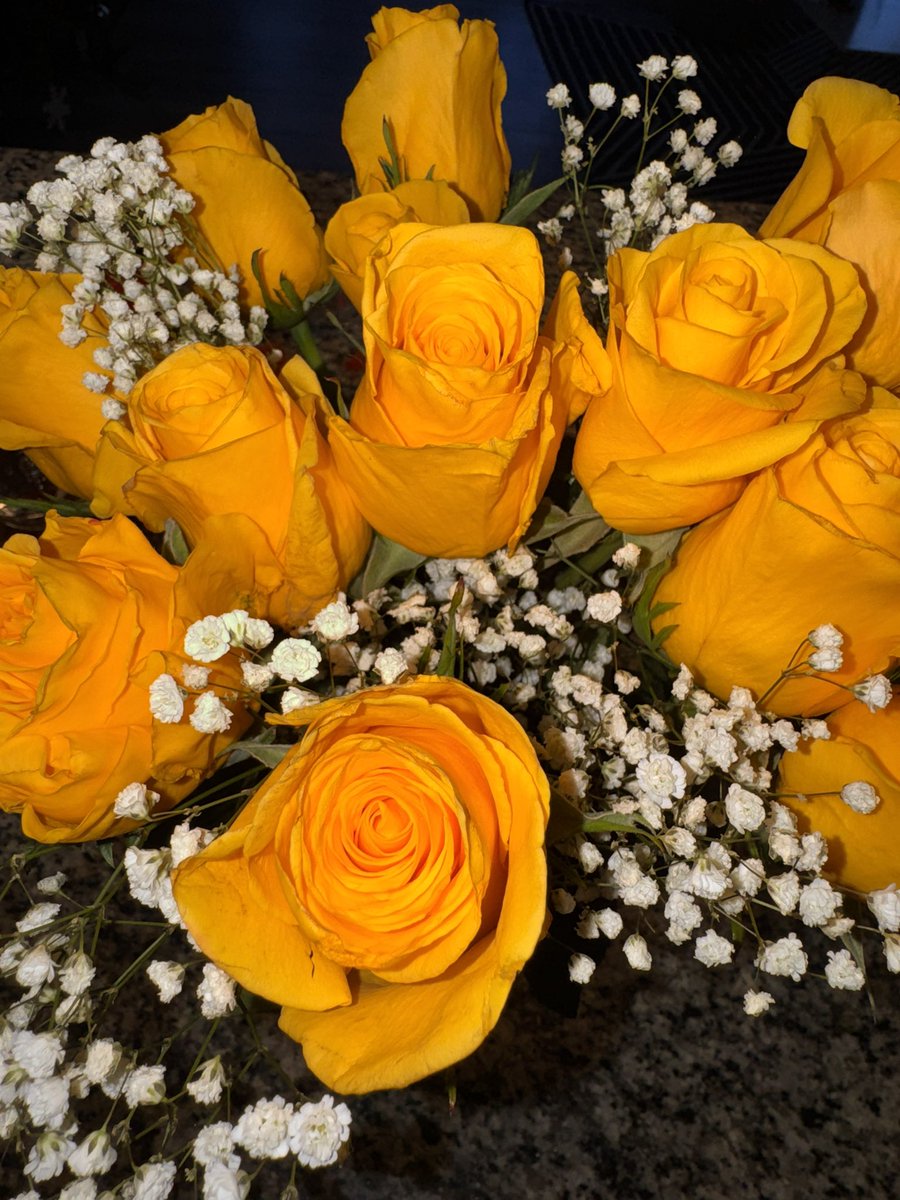 _OgStu's tweet photo. Got her some “ Just Because “ flowers https://t.co/zhC65x0rM0