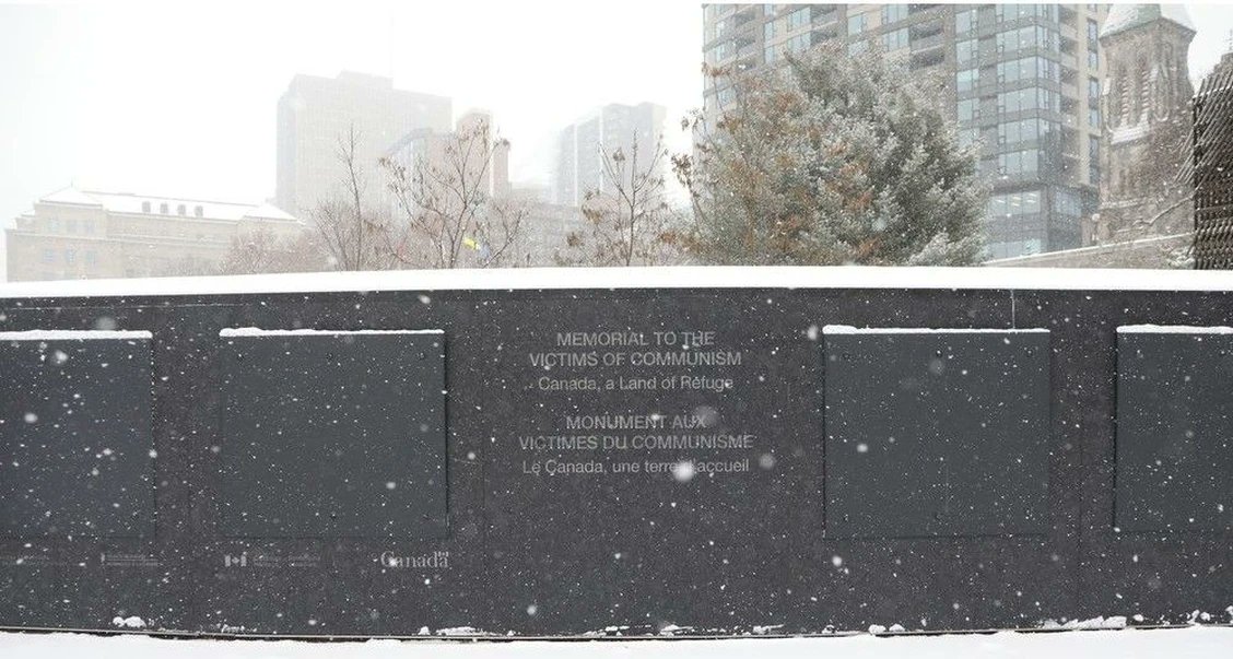 keyboardboogie's tweet image. The victims of communism memorial in Canada is empty because so many of the names that were going to be inscribed on the monument were nazis that the city decided not to put any names on it at all.

ottawacitizen.com/public-service…