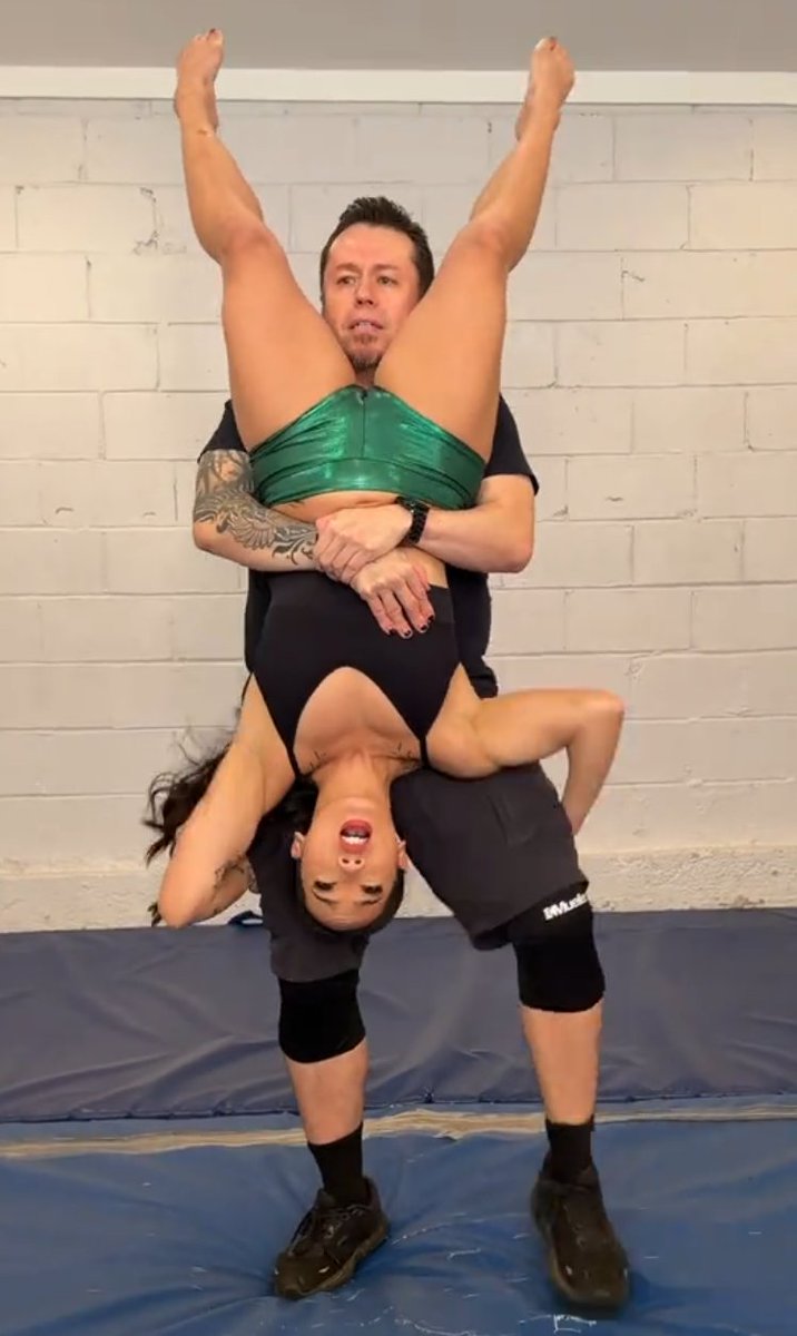 UP NOW at our TIK TOK PAGE here: tiktok.com/@sleeperkidswo… - A full PILEDRIVER DEMO featuring SK and <a href="/kiara_star01/">Kiara Star</a>!!!

Enjoy!!! 😍
Gallery 1