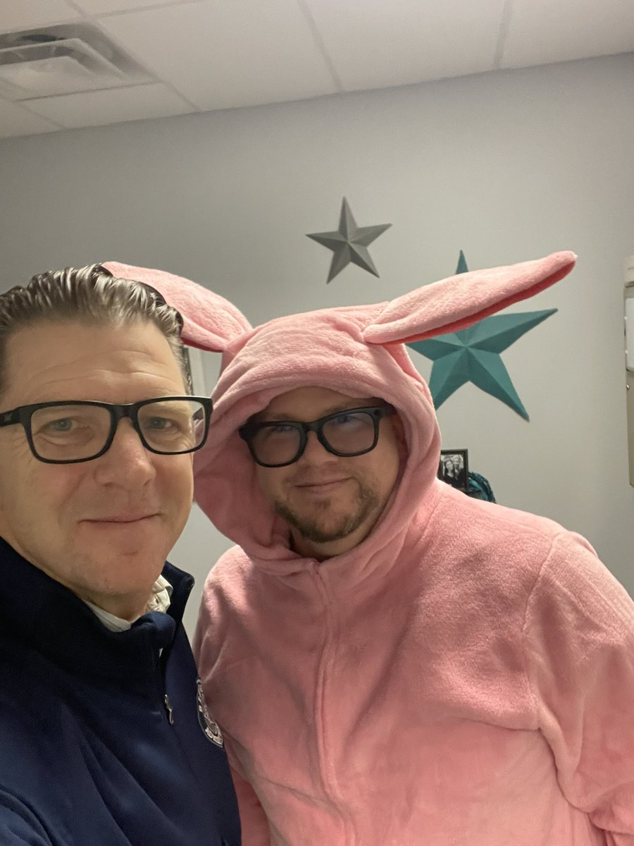 Day 80: Tell me you love <a href="/SiegelHighStars/">Siegel High School</a> &amp; <a href="/Siegel_Nation/">The Nati❌n</a> without telling me you love SIEGEL…
Coach Watts: 💙⭐️
🍔Runs the concession stand like a pro
👮‍♂️ Lives &amp; breathes Criminal Justice
🥎 Softball junkie with game-day energy
🐰Rocks Ralphie PJs like it’s a uniform
#P2BASS