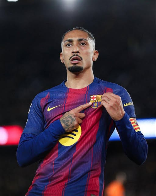 ريتشارليسون لاعب توتنهام الإنجليزي عن استبعاد مواطنه رافينيا من تشكيل الأفضل بالعالم : "يلعب كرة طائرة" 