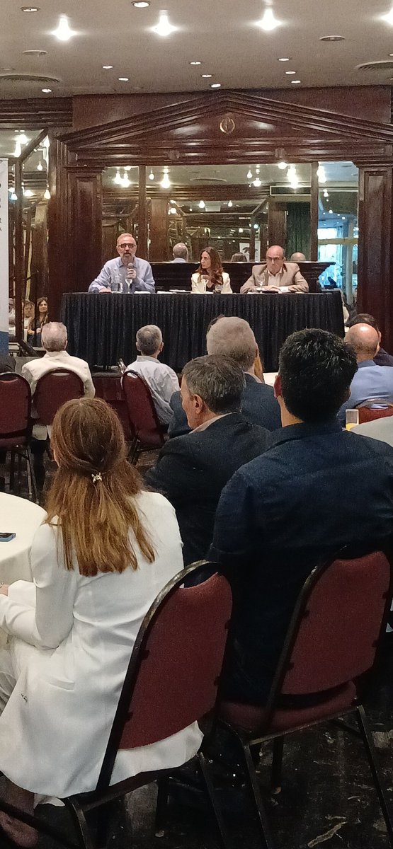 Mesa de Análisis Político junto a <a href="/TatoBrown/">Carlos Ramón Brown</a> y <a href="/gmmarangoni/">Gustavo Marangoni</a>. Tarde de reflexión en CABA. Cerrando el año con debate sobre los escenarios actuales y los desafíos del país c/ <a href="/KAS_Argentina/">Fundación Konrad Adenauer Argentina</a>