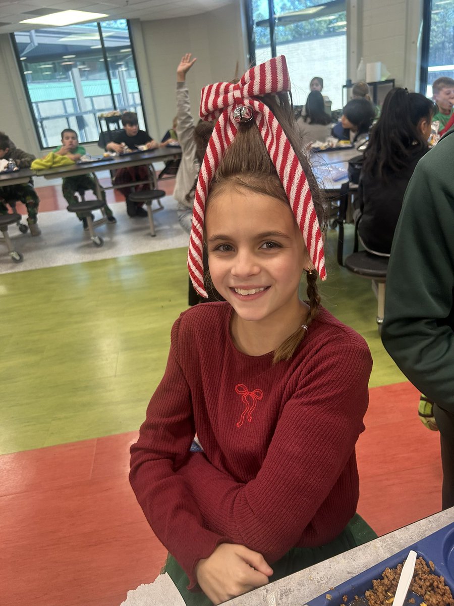 Lots of Grinchy Green at JTF today. Mrs. Simpson’s elf even joined the fun.

Don’t forget to wear your “Tree Topper” tomorrow.