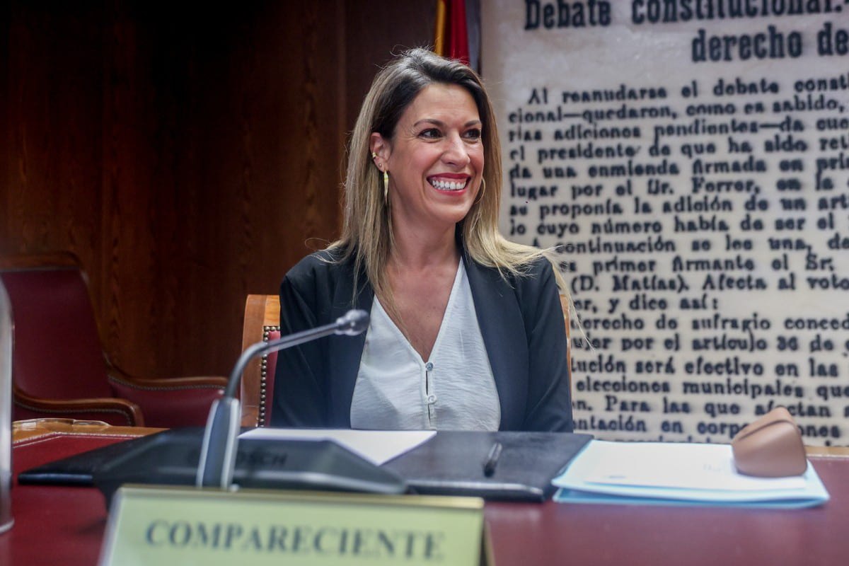 Hacienda investiga el pago de 2,4 millones a Leticia Lauffer, amiga de Begoña Gómez, para acelerar el rescate al de Air Europa. ¿ De quién depende Hacienda ? Pues eso.

gaceta.es/espina/haciend…