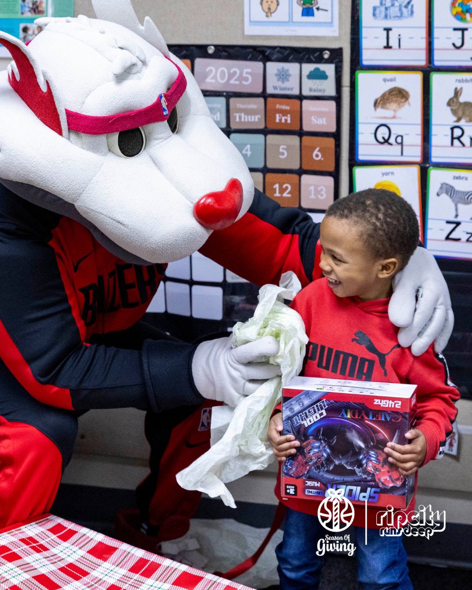 Holiday joy delivered. 🎁❤️
Thank you to the educators, students and families at Albina Head Start who make our community shine!
#ripcityrunsdeep