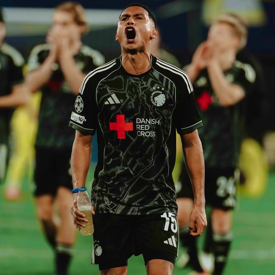 papi_pereda's tweet image. Marcos Lopez🇵🇪 (26 años)

- 49 partidos Selección Perú
- 32 partidos Copenhague (Superligaen🇩🇰)
- 32 partidos Feyenoord (Eredivise🇳🇱)
- 70 partidos San José (MLS🇺🇸)
- 25 partidos Liga 1