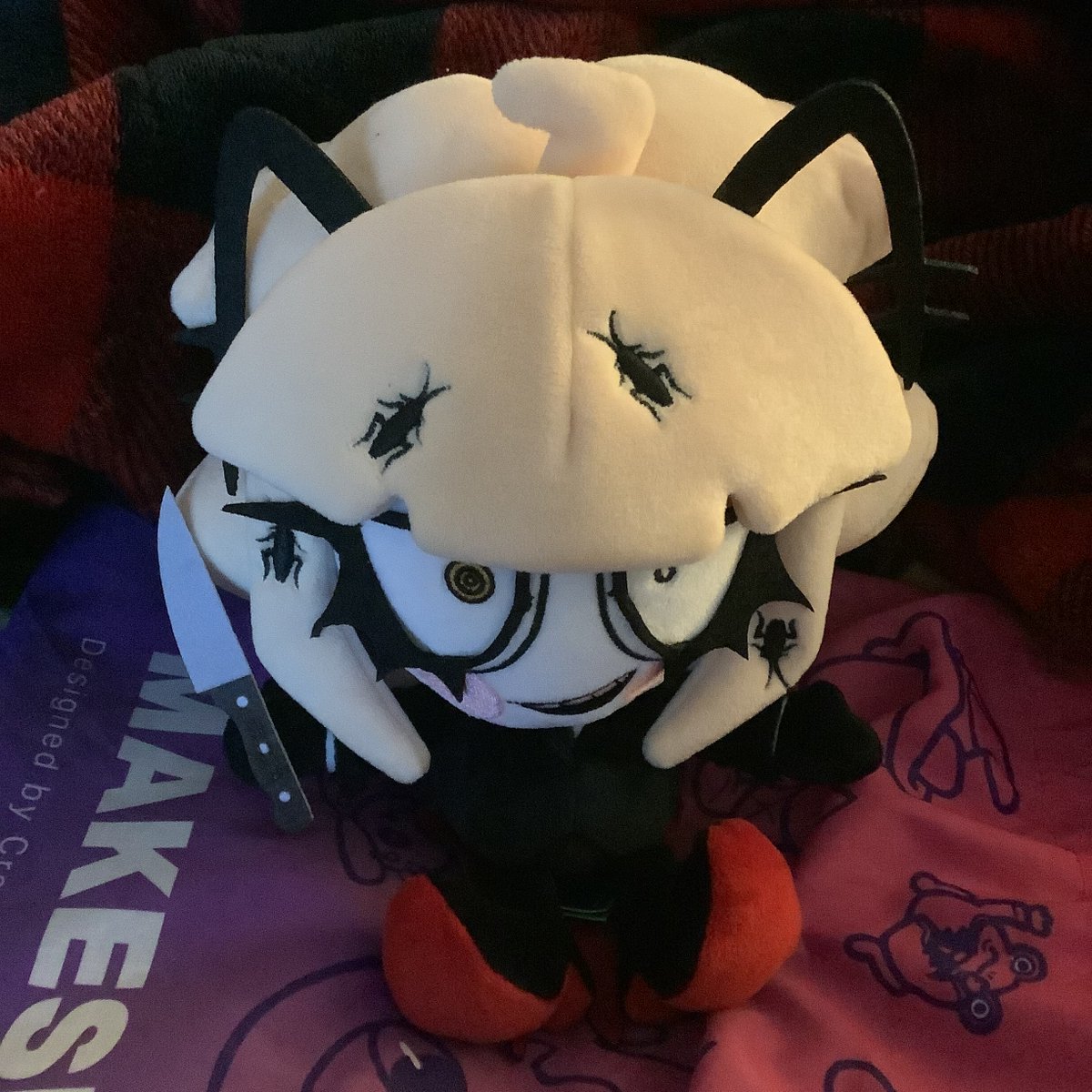 Spirit2085's tweet photo. YOOO @LuLuYamOfficial my replacement knife for my Lulu plushie finally arrived!!! I’m glad that I could get a replacement. Also, I put Lulu in pride flag because yes https://t.co/zHOGu6kRbY