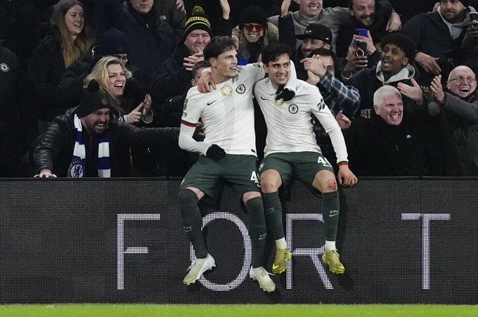 تشيلسي يتخطى عقبة كارديف سيتي ويتأهل لنصف نهائي كأس الرابطة الإنجليزية بعد الفوز عليه 3-1.. سجل للبلوز كلًا من غارناتشو (هدفين) وبيدرو نيتو 