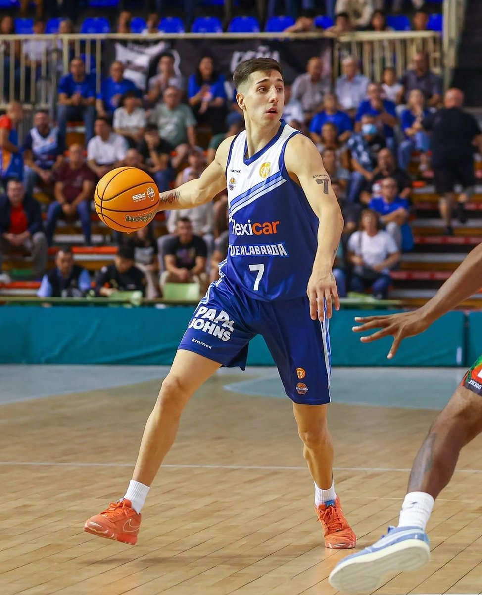 🔵🟠 MATEO DÍAZ está en el mejor momento de su carrera.

No obstante, su gran actuación ante HLA Alicante no fue suficiente para evitar la derrota del Fuenla.

📊 17 PTS || 6 REB || 5 ASIS || 4 ROB

✅ 6-7 T2 || 1-2 T3 || 2-2 TL || 30 VAL

#PrimeraFEB