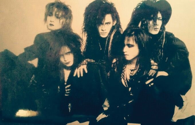 ヴィジュアル系今日は何の日】 LUNA SEAが町田The PlayHouseにて初