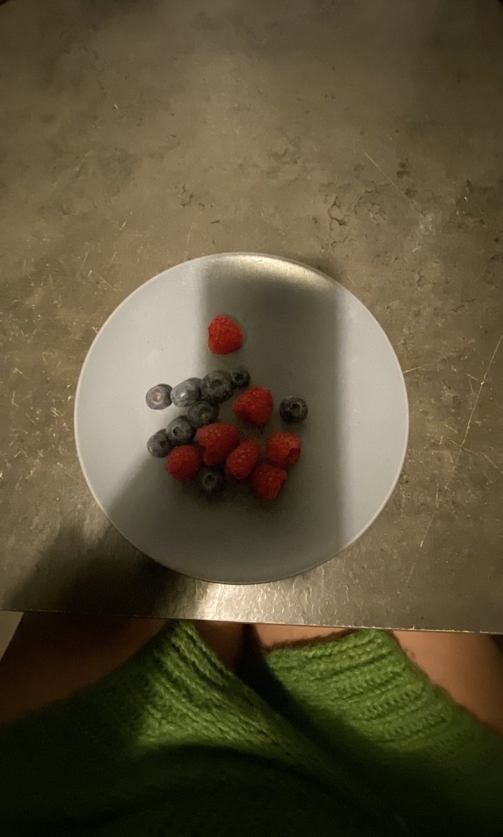 instableEmotion's tweet image. J’pense m’être  réconciliée avec les framboises 🫐