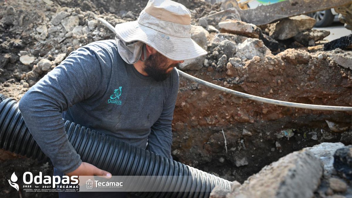 AyuntaTec2025's tweet photo. Se realizaron trabajos de obra civil en la colonia Lomas de Tecámac, sobre la calle Geranios, con la conexión de una descarga sanitaria y una toma de agua potable.

Estas acciones permiten brindar servicios funcionales y seguros a las familias.💧
#ODAPASTecámac #ServiciosBásicos https://t.co/43bymdfNRG