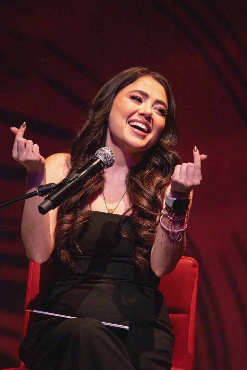 MonologosVagMex's tweet image. ¡Envinadas y orgásmicas! Este jueves @DannyLujan y @MarianabotasL te llevarán de viaje por el íntimo universo femenino en #LosMonólogosDeLaVagina.

📍 Nuevo Teatro Libanés
📆 Jueves 18 de diciembre
⏰ Función a las 8:00 p.m.
🎟️ bit.ly/LosMonologosDe…