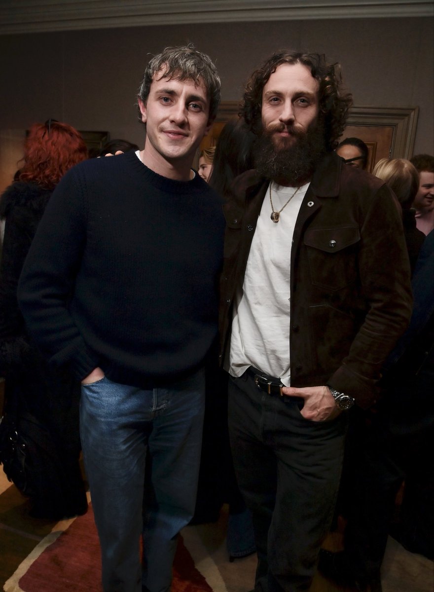 aaron-taylor\, image size:880x1200