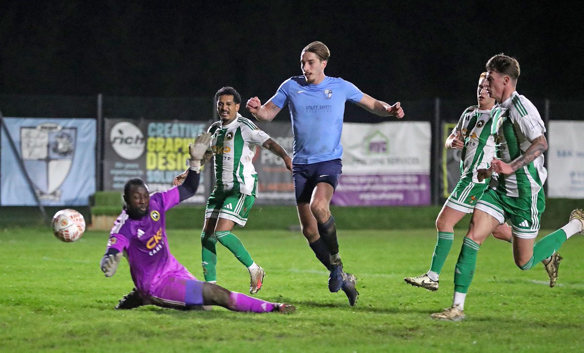 NickyHayesPhotos tweet media