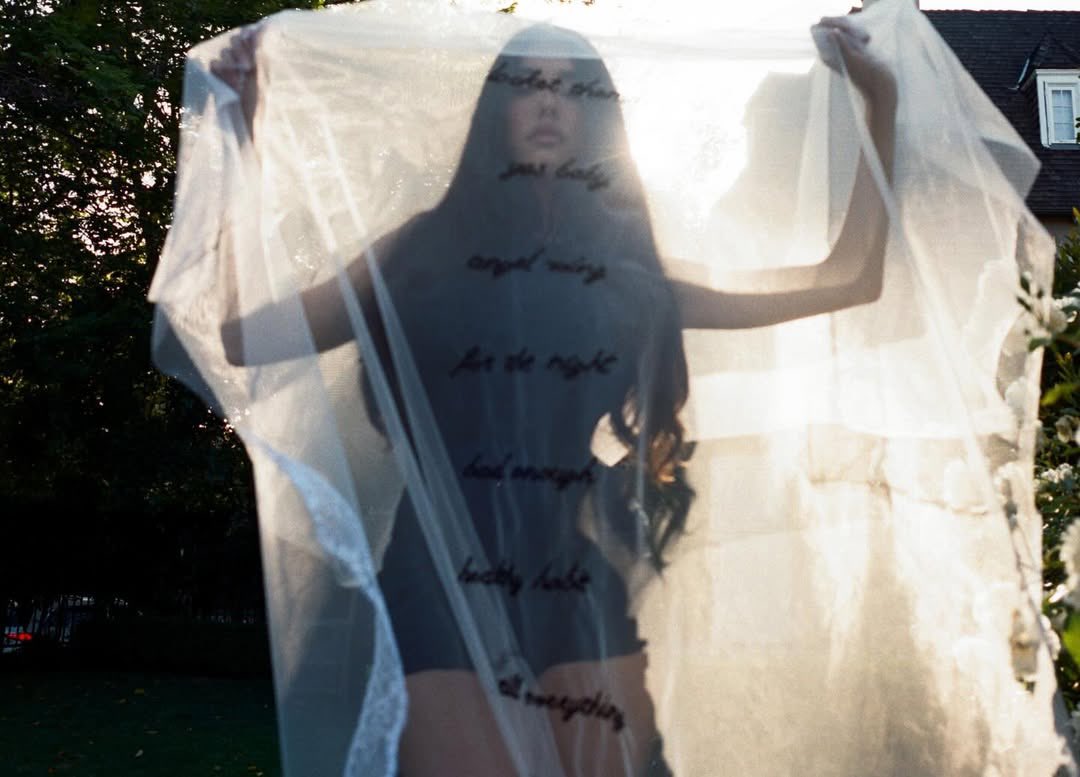 madisonbeerhq's tweet image. one month 'til locket ⋆˚𝜗𝜚˚⋆ which track r u claiming?