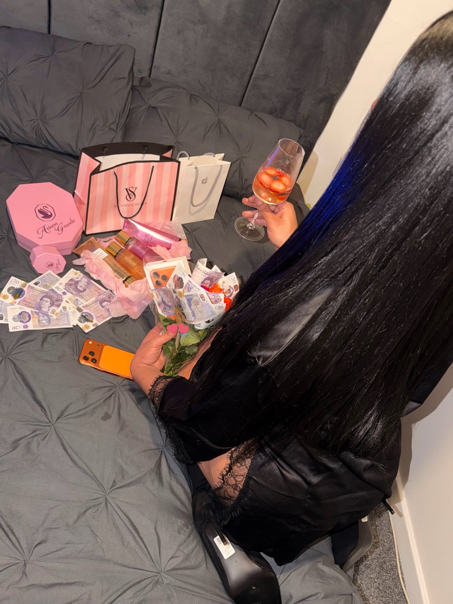 Happy birthday to me 🥹🧚😍😍❤️🇬🇧💷✨⭐️