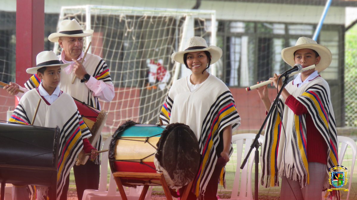 Real Colegio San Francisco de Asís de Popayán tweet media
