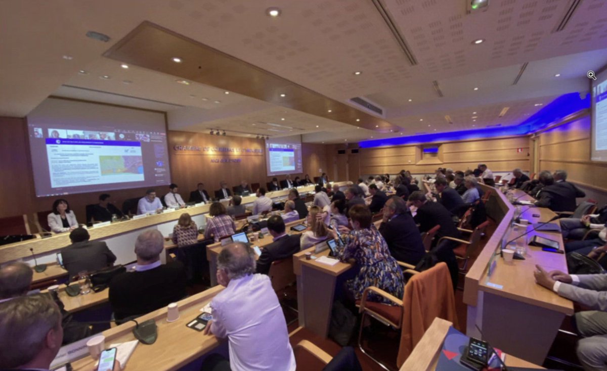 Hello, événement gratuit à #Nice en mode cas concret avec des projets #IA + #SEO ou vous pouvez apporter vos PC car il y a des tables ;) + Apéro.

Max 150 max ! Il reste plus que 30 places.